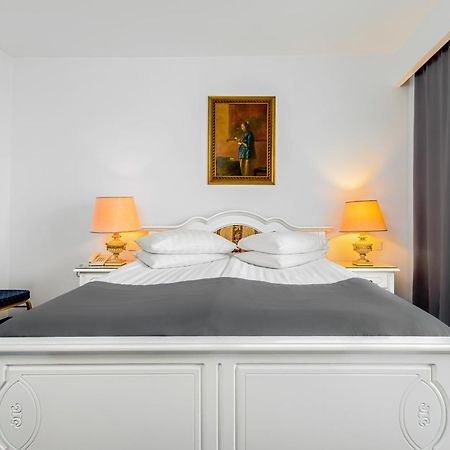 Hotel Imparatul Romanilor Hotel & Spa 시비우 외부 사진