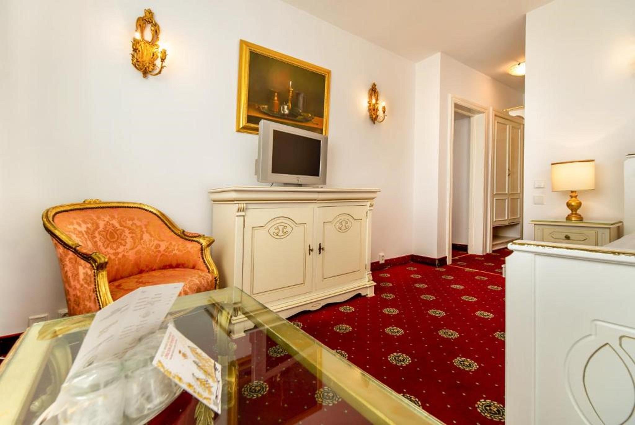 Hotel Imparatul Romanilor Hotel & Spa 시비우 외부 사진